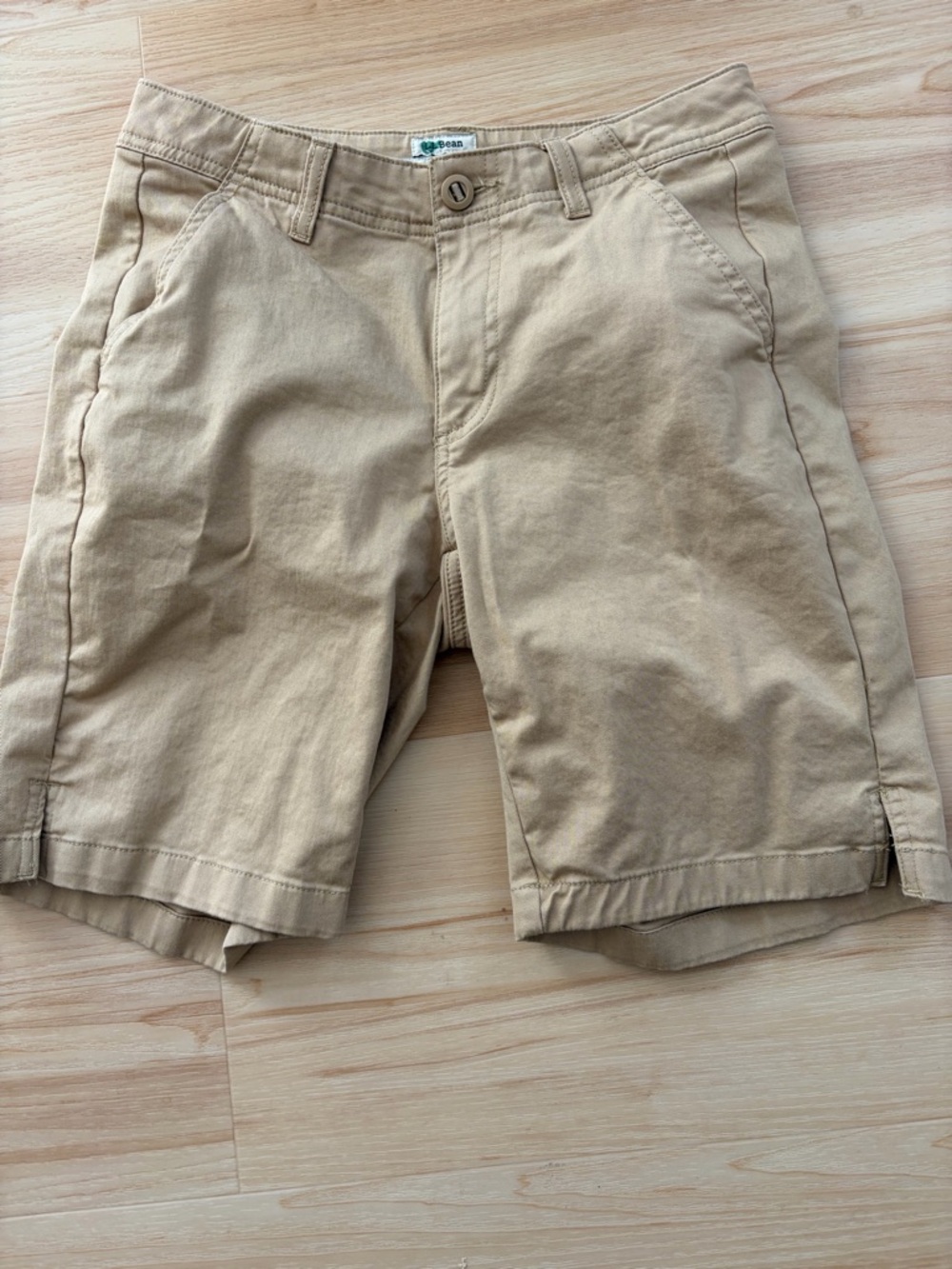 L L Bean Favorite Fit Khaki Shorts